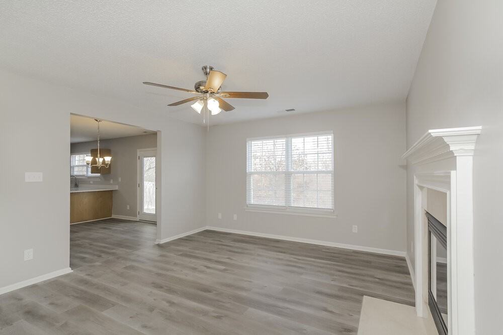 10524 Pickerel Ln - Photo 7 of 17