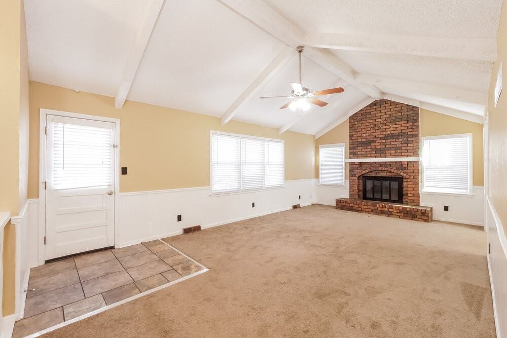 7502 E 132nd Ter - Photo 5 of 17