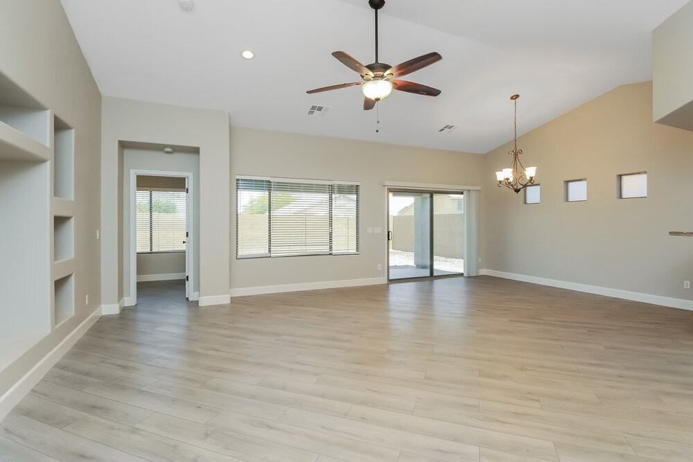 1846 W Half Moon Cir - Photo 3 of 16