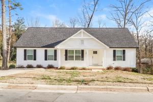 featured image of 528 Hillandale St Ne