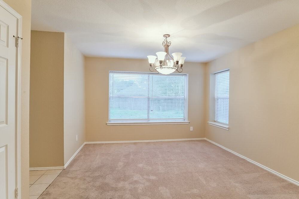 16821 Kettle Creek Dr - Photo 7 of 17