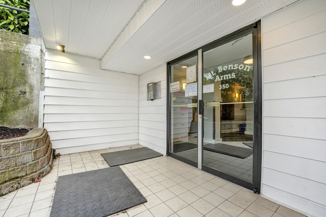 Mount Benson Arms - Photo 3 of 18