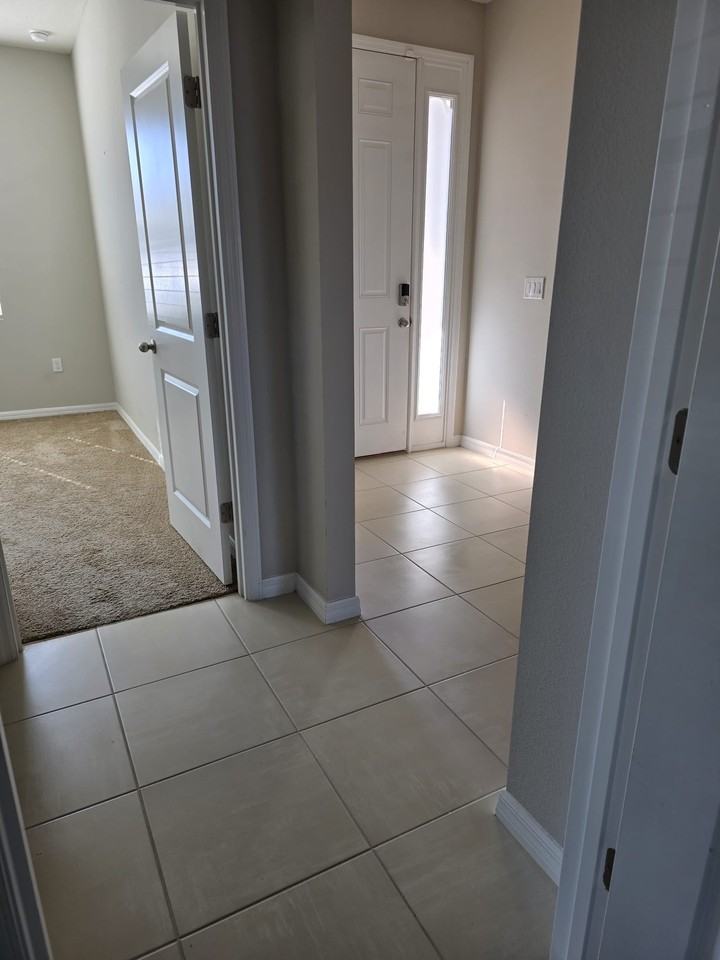 5833 Sw 85th Pl #NA - Photo 3 of 20