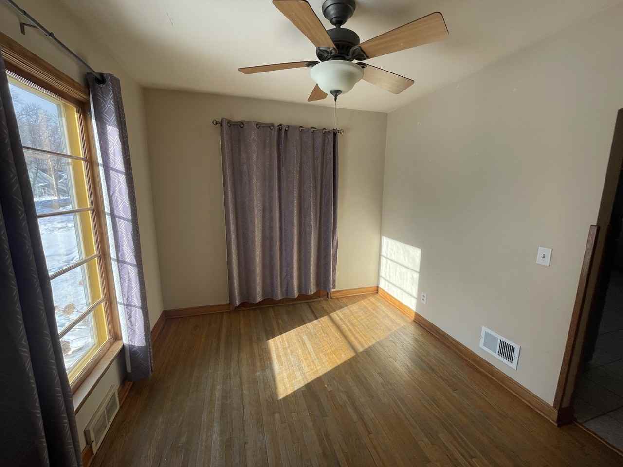 505 1st St Ne #NA - Photo 4 of 9