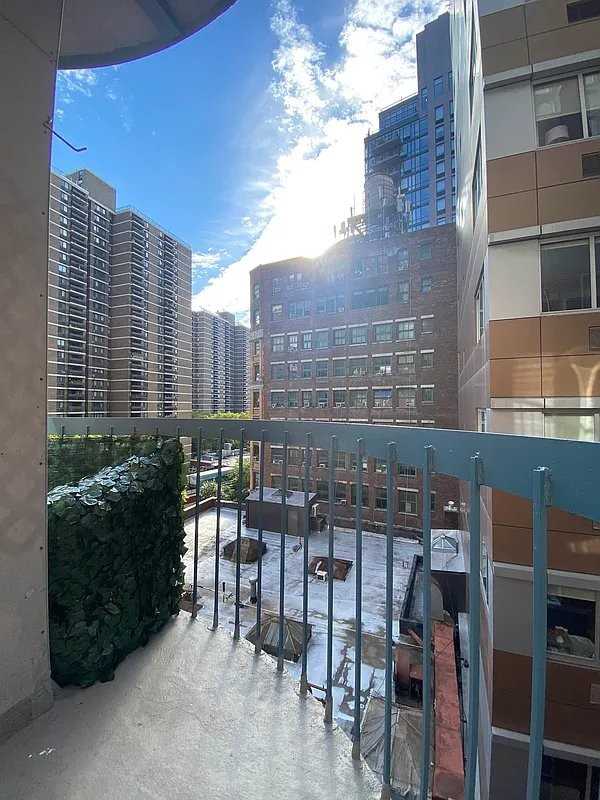 Gold St #509 - Photo 5 of 12