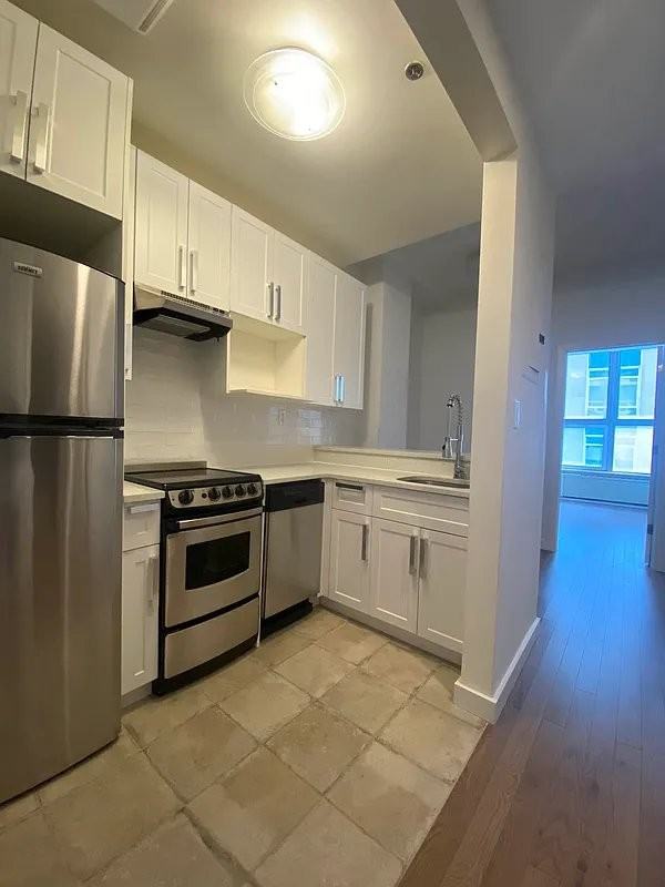 Fulton St #1D - Photo 3 of 9