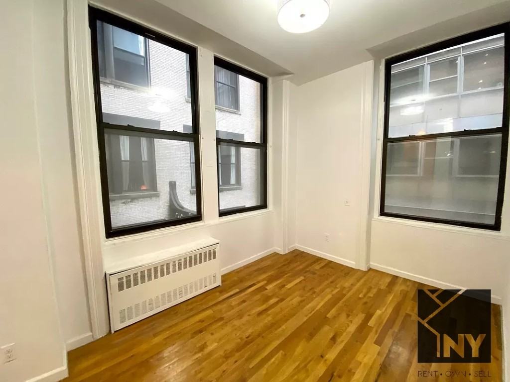 Maiden Ln #4E - Photo 3 of 7