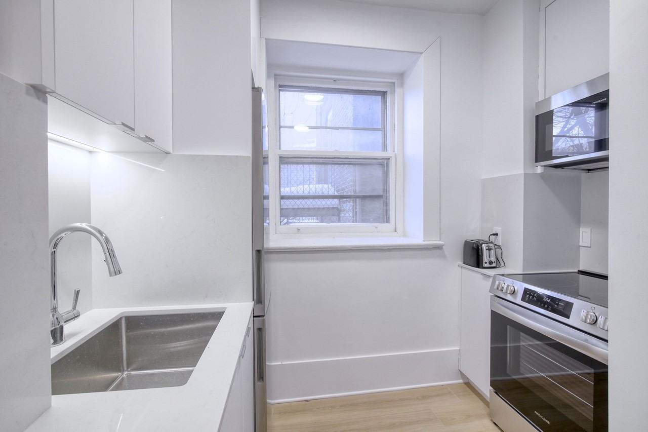 1245 Saint-Marc Street - Photo 3 of 50