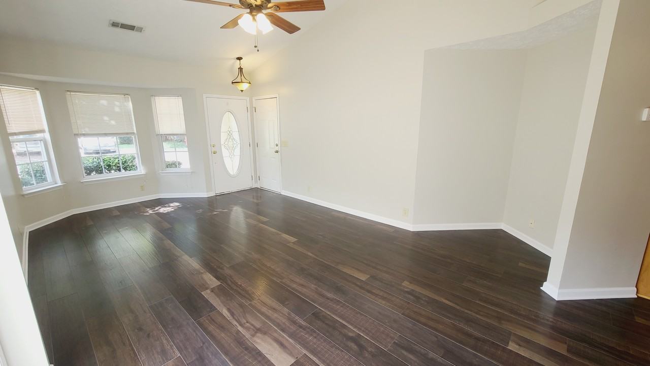 2342 Benay Rd #NA - Photo 2 of 12