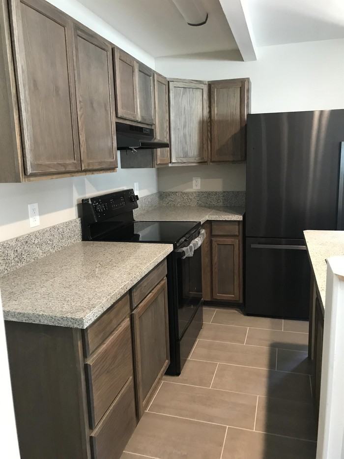 632 N Broad St #A - Photo 4 of 10