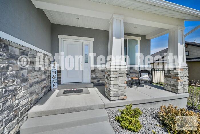 4586 W Thorley Dr - Photo 5 of 36