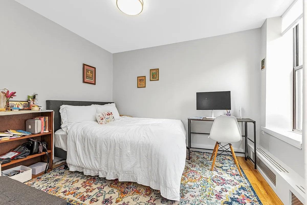 369 7th Ave #2B - Photo 3 of 4