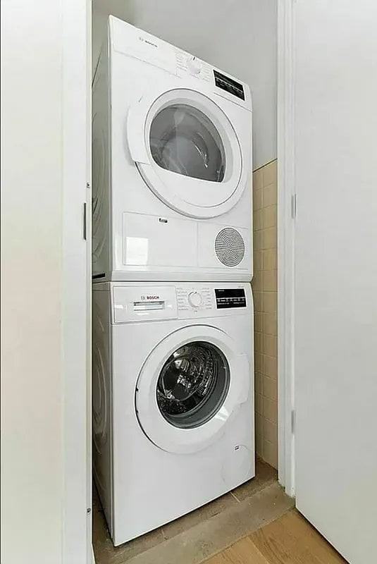 3157 31st St #618 - Photo 4 of 10