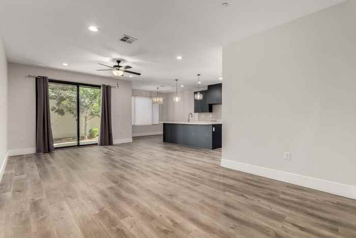 165 E Lexington Ave - Photo 3 of 27