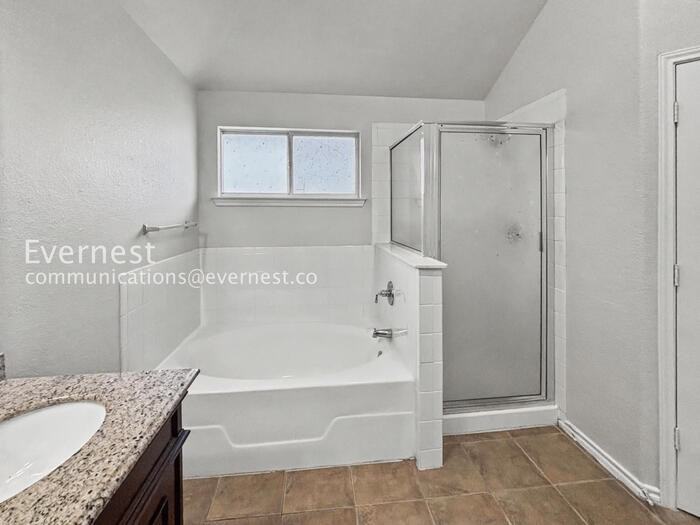 3502 Cheyenne St - Photo 5 of 25