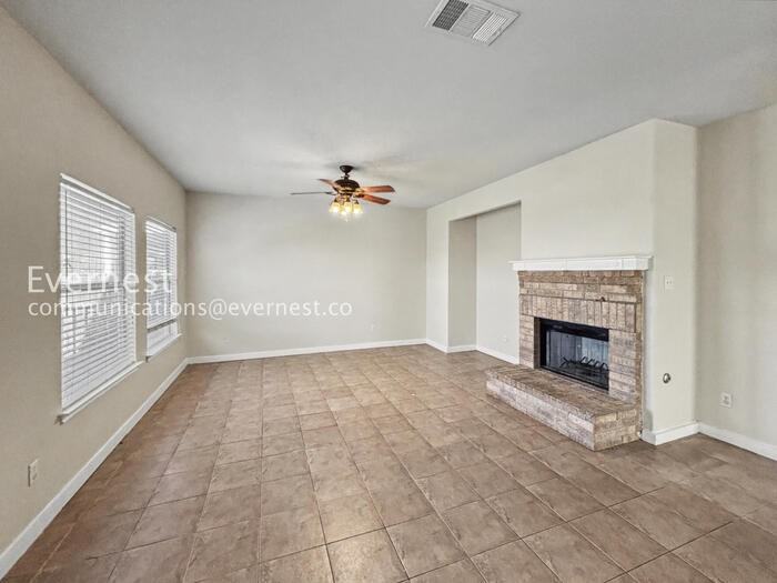 3502 Cheyenne St - Photo 7 of 25