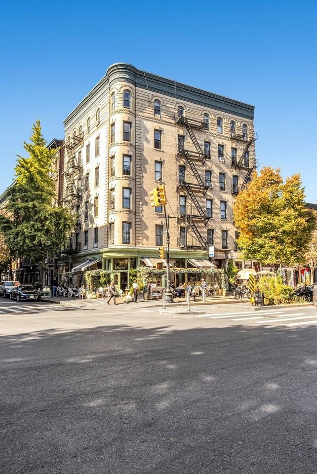 551 Hudson St #11 - Photo 7 of 7