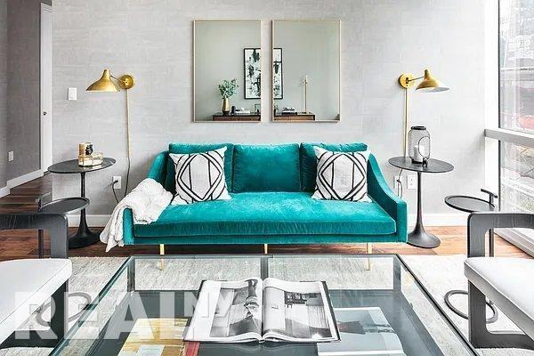 W 28th St #402 - Photo 2 of 10