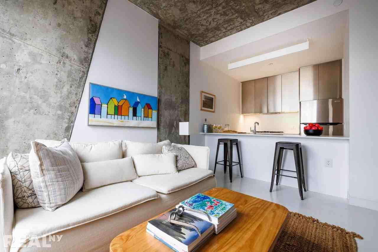 E 126th St #1003 - Photo 2 of 9