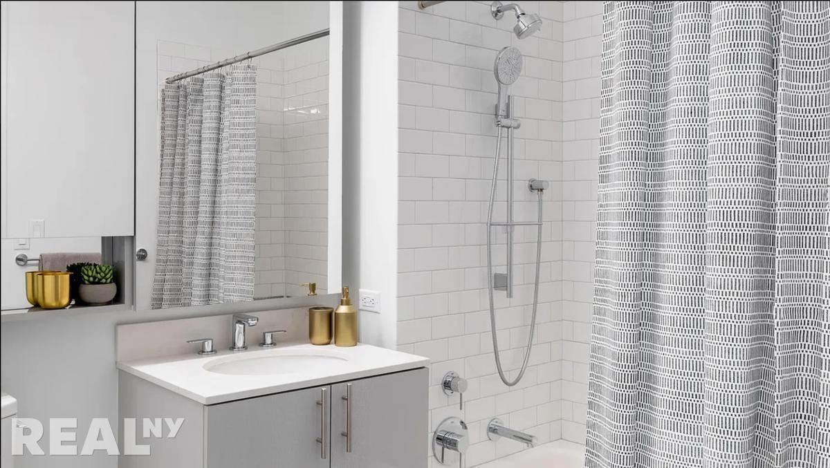 Dean St #2530 - Photo 5 of 9