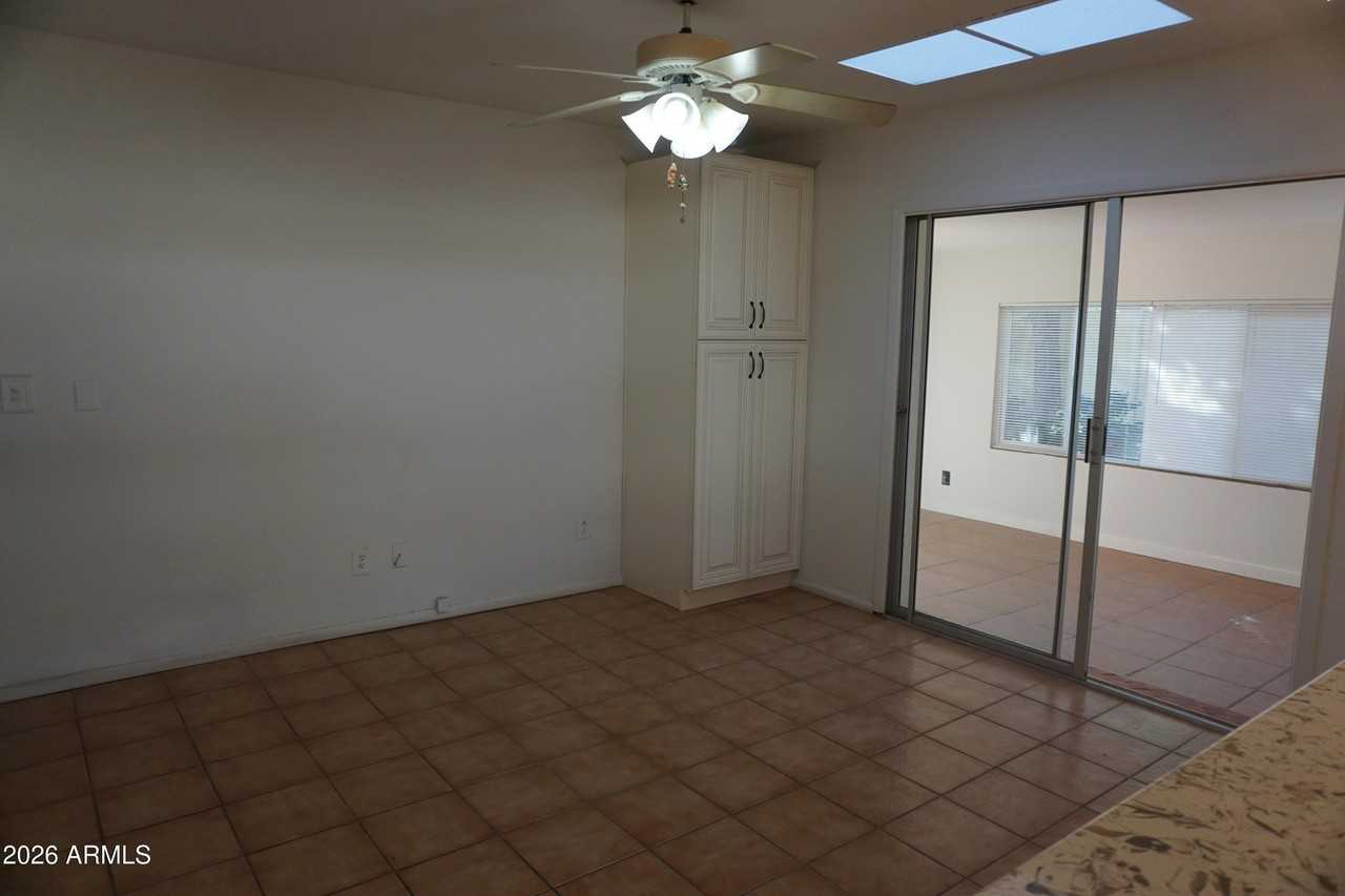 2331 E Betty Elyse Ln - Photo 6 of 18