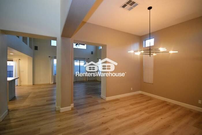 2017 Alamo Heights Ave - Photo 3 of 50