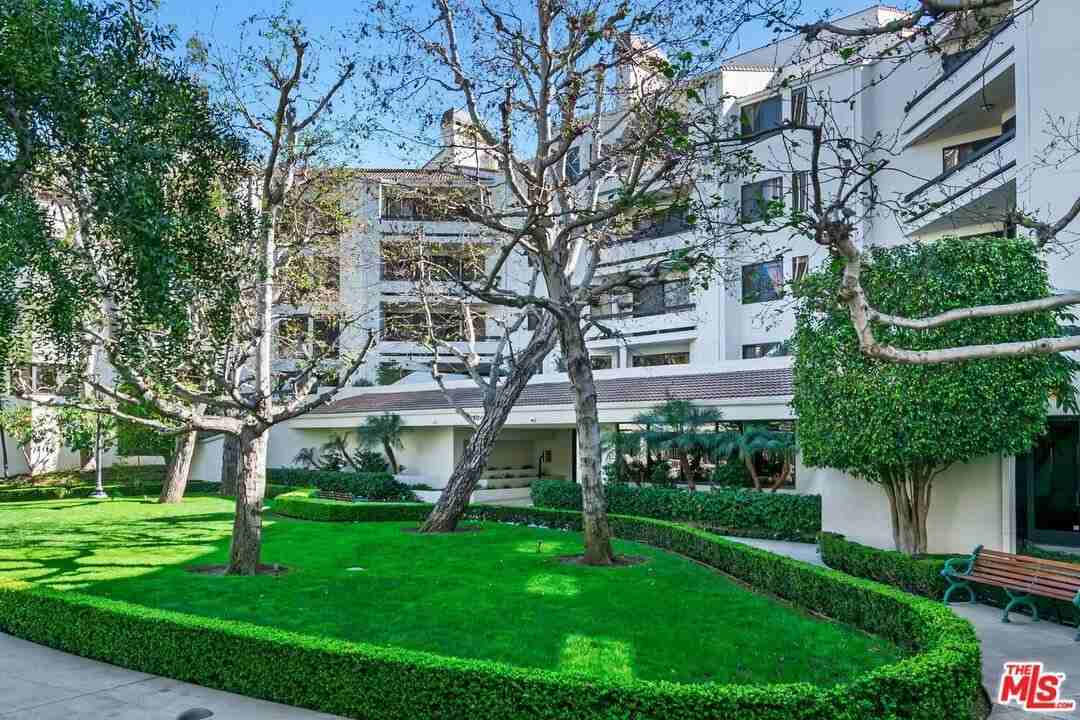 2102 Century Park Ln Apt 418 #418 - Photo 3 of 50