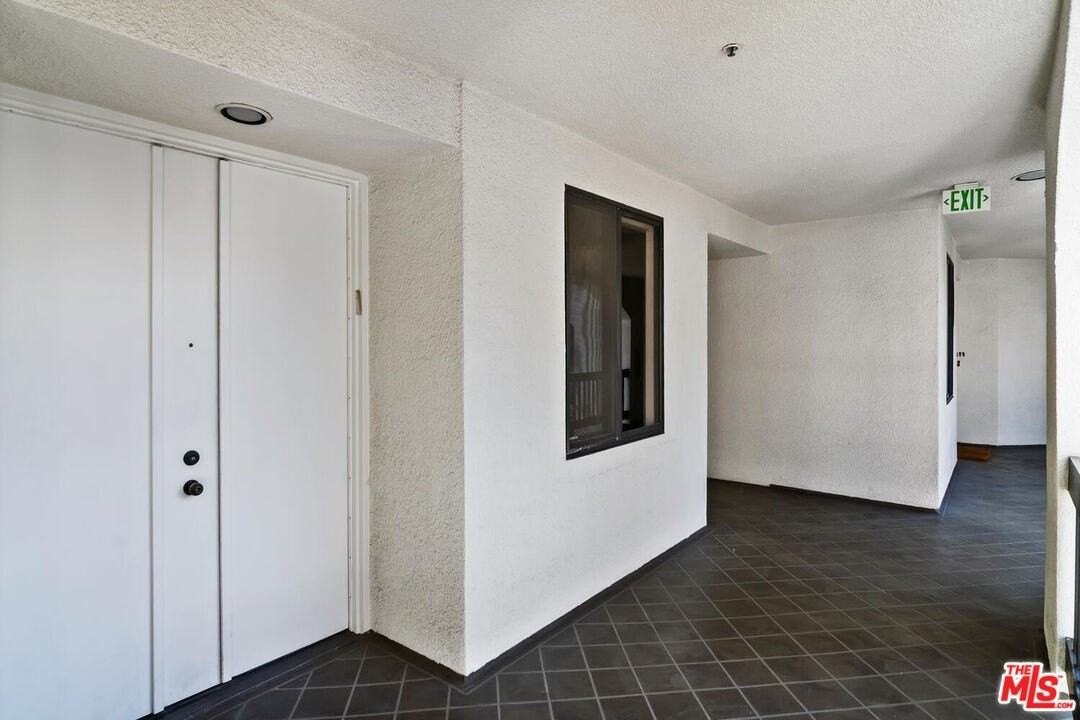 2102 Century Park Ln Apt 418 #418 - Photo 6 of 50