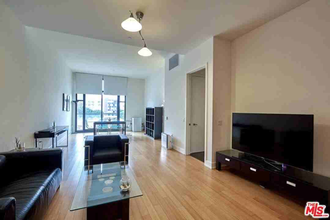 3223 W 6th St Unit 511 #511 - Photo 6 of 13