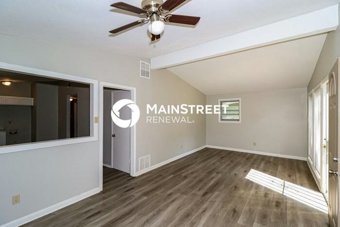 3009 Carvel St - Photo 3 of 16