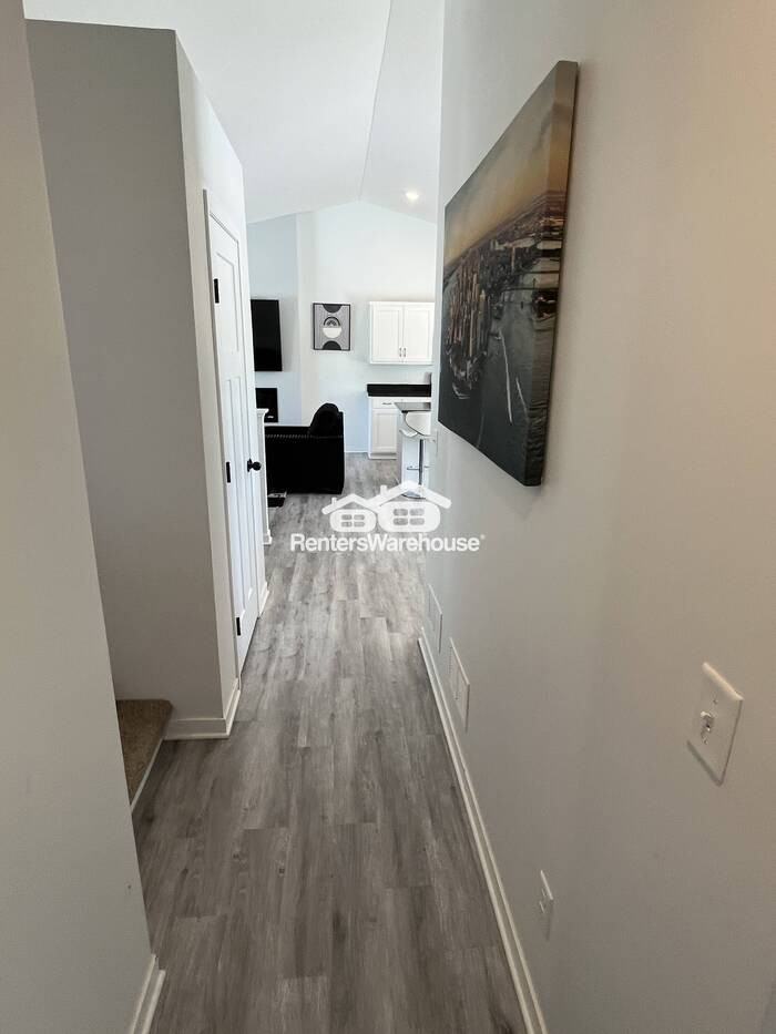 8691 Park Ave Ne - Photo 6 of 28