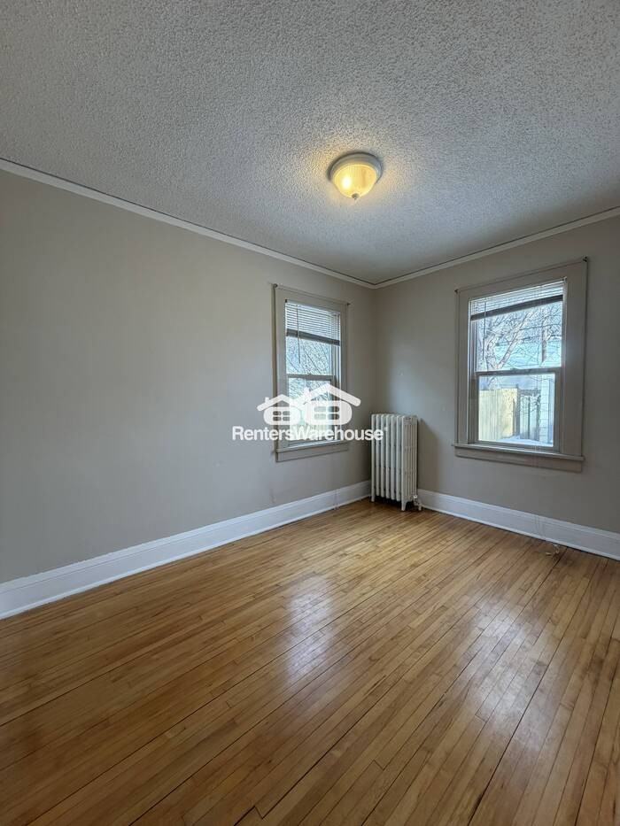 4023 6th St Ne - Photo 6 of 15