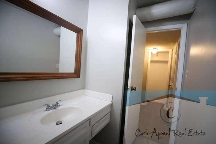 2012 Emerald Cv - Photo 2 of 21