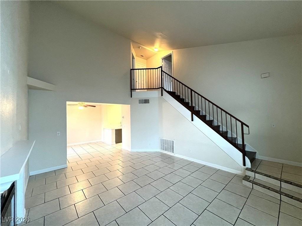 7701 Almeria Ave - Photo 5 of 30