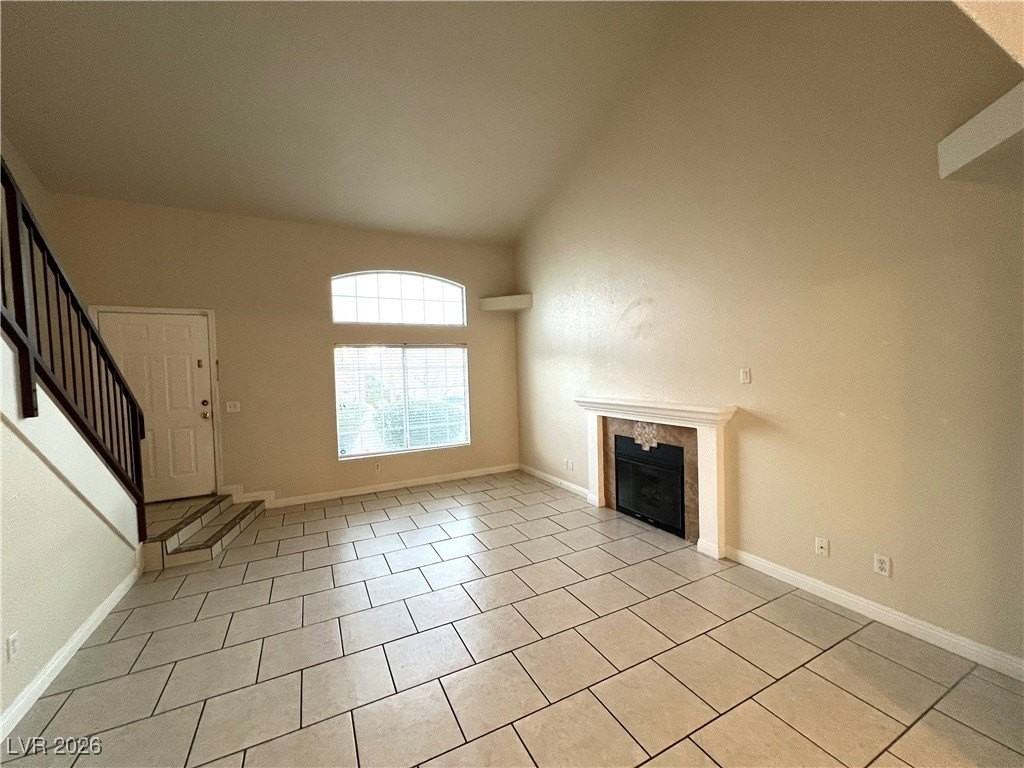 7701 Almeria Ave - Photo 7 of 30