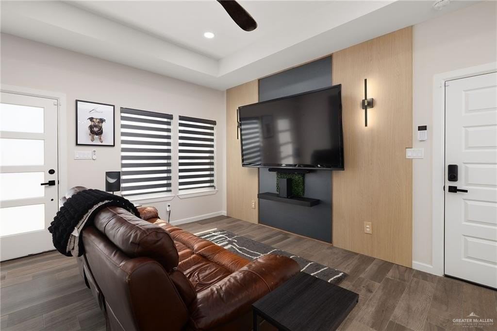 3508 E Diamondhead Ave - Photo 2 of 16