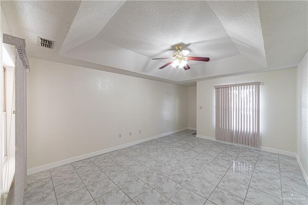 1932 Mynah Ave - Photo 2 of 8