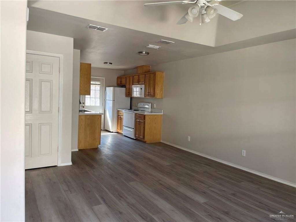 2311 Dora Jeanne Apt D #D - Photo 4 of 13