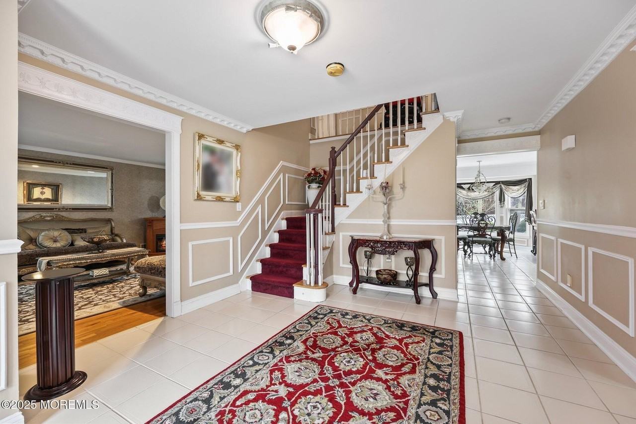 1 Montreal Woods Ct - Photo 5 of 48