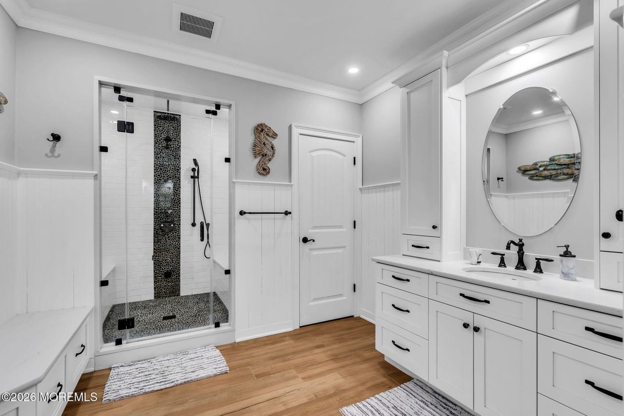 600 Brooklyn Blvd Unit Apt - Photo 4 of 12