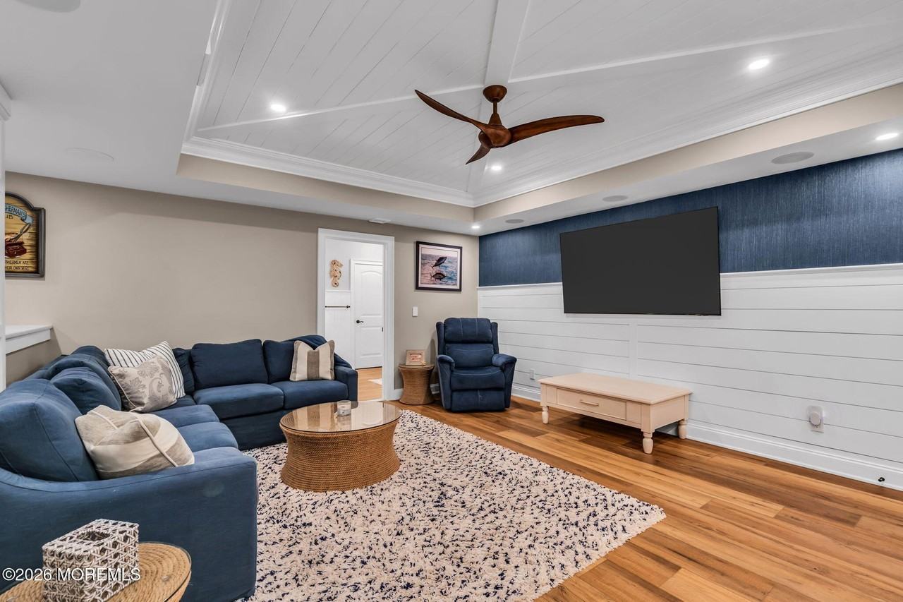 600 Brooklyn Blvd Unit Apt - Photo 6 of 12