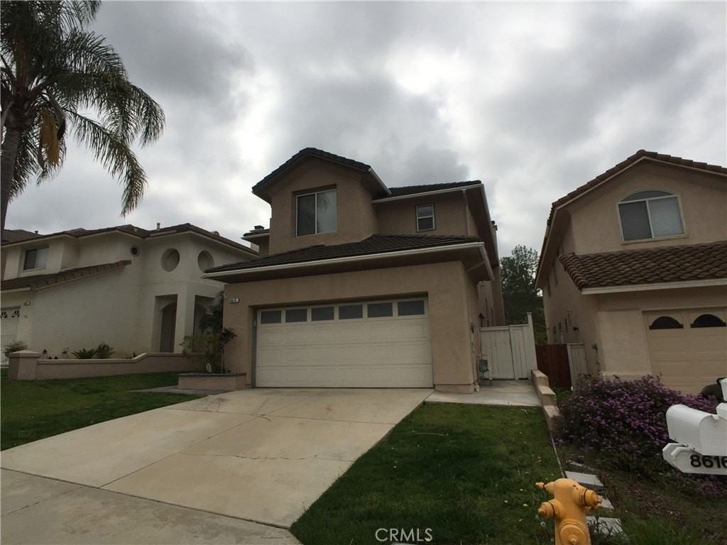 8616 E Silver Ridge Ln - Photo 3 of 8