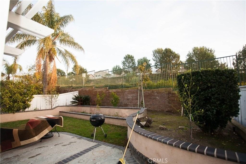 8616 E Silver Ridge Ln - Photo 5 of 8