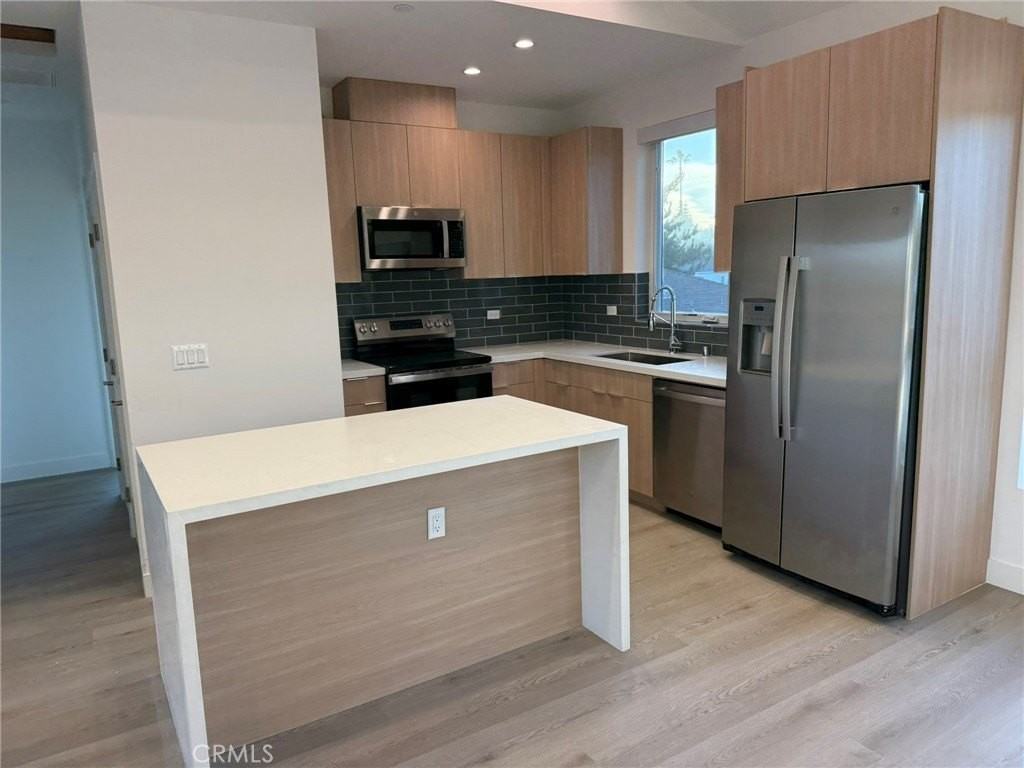 17816 Bullock St - Photo 5 of 23