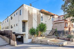 featured image of 1966 N Beachwood Dr