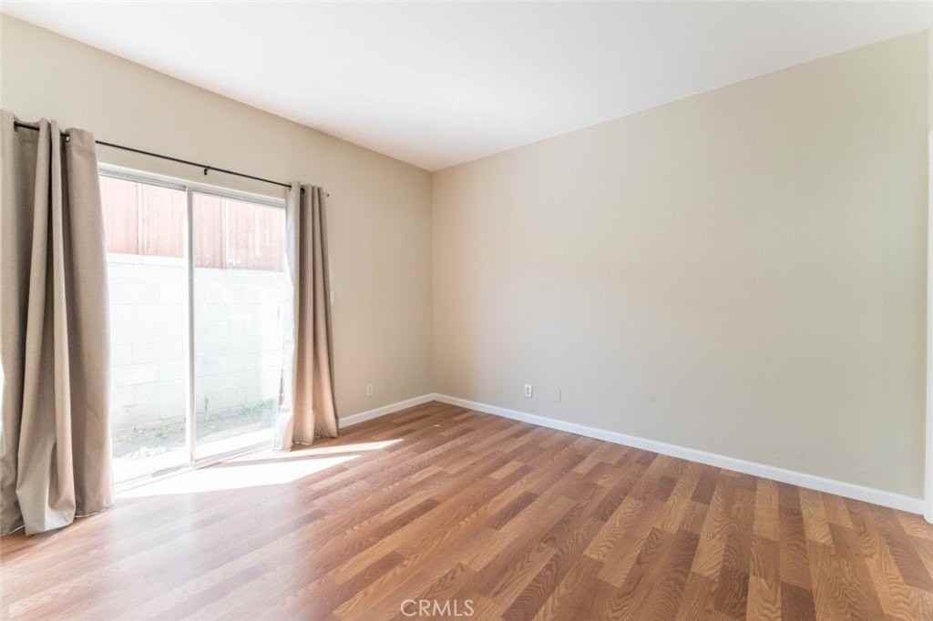 14948 Moorpark St #104 - Photo 3 of 34