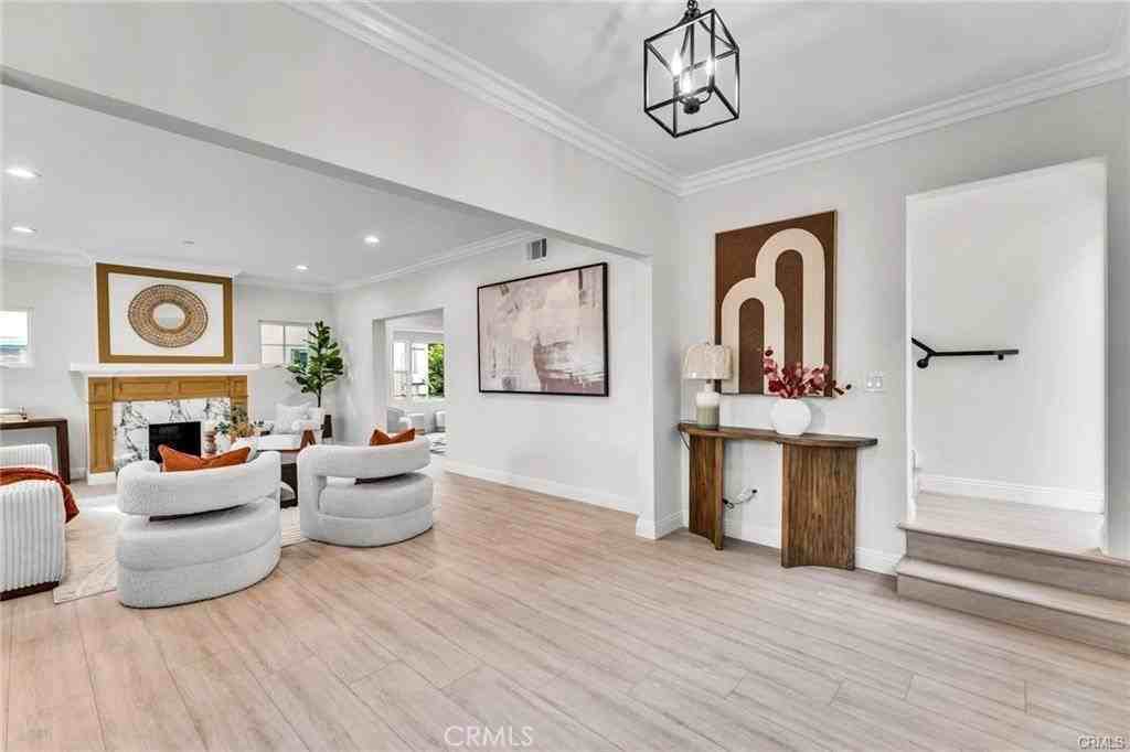 1969 Fletcher Ave - Photo 4 of 37