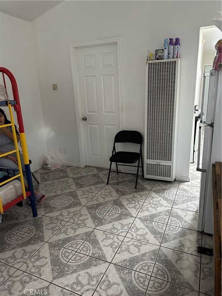 210 S Main St - Photo 2 of 4