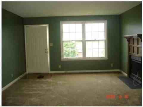 717 Green Valley Ct - Photo 2 of 5