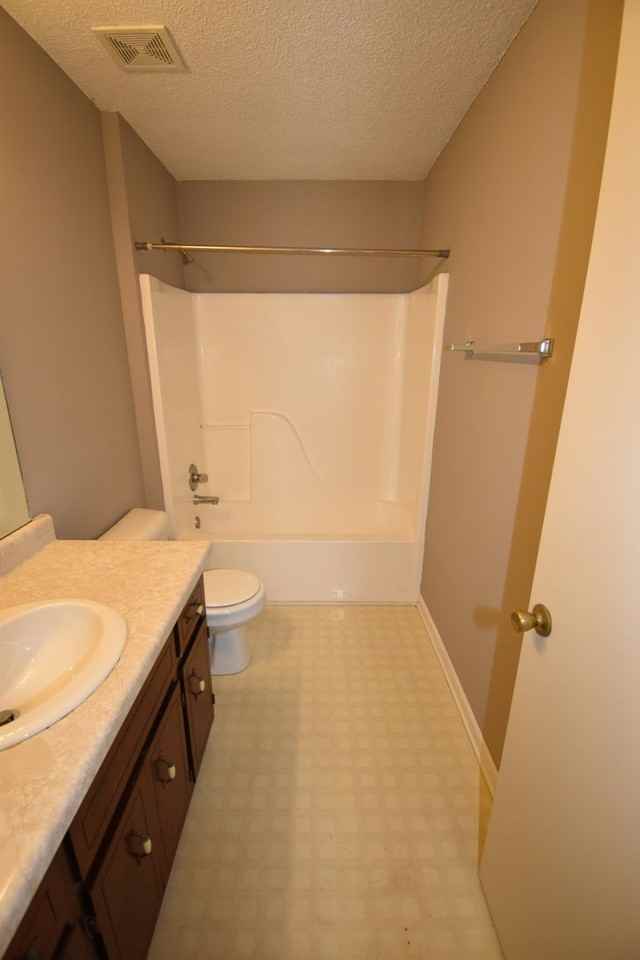 3383 Queensbury Rd - Photo 7 of 25